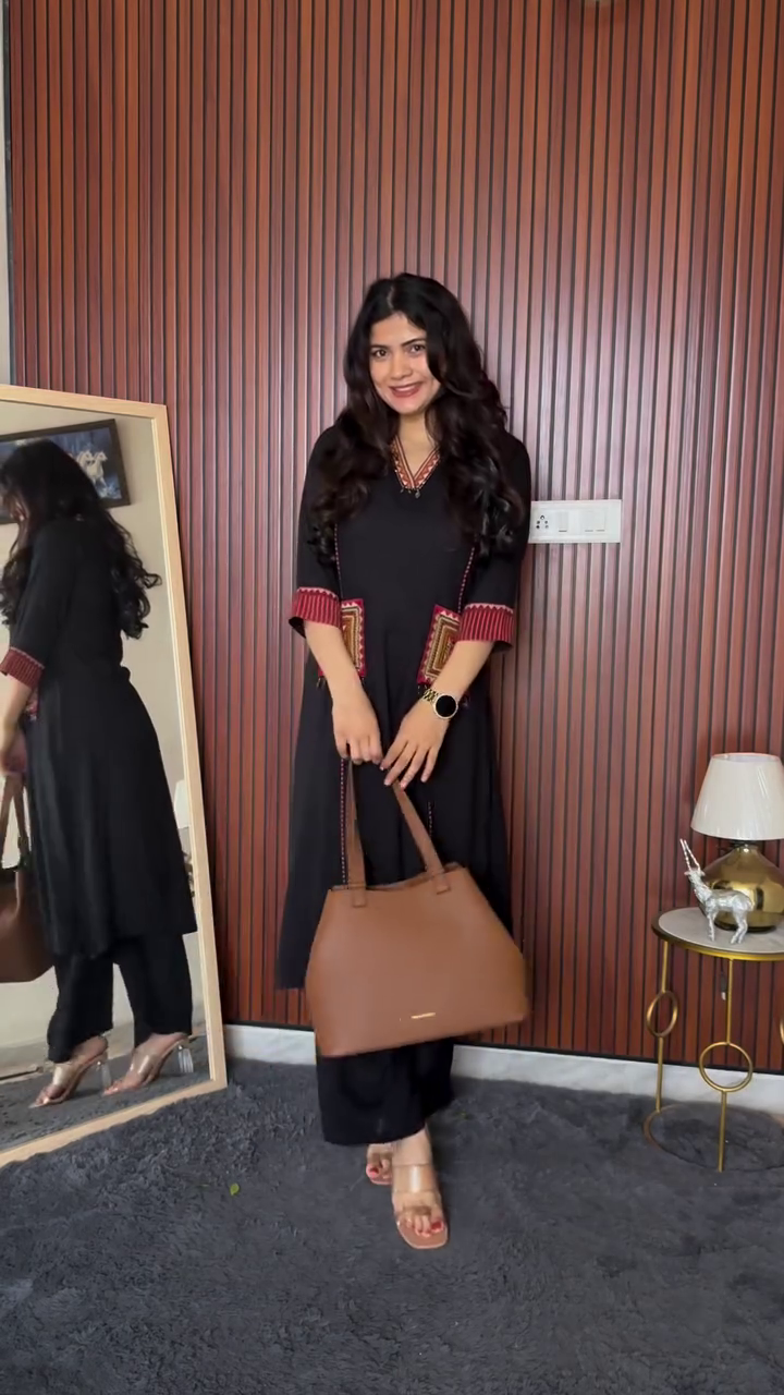 🖤 Classic Grace: Black Kurta