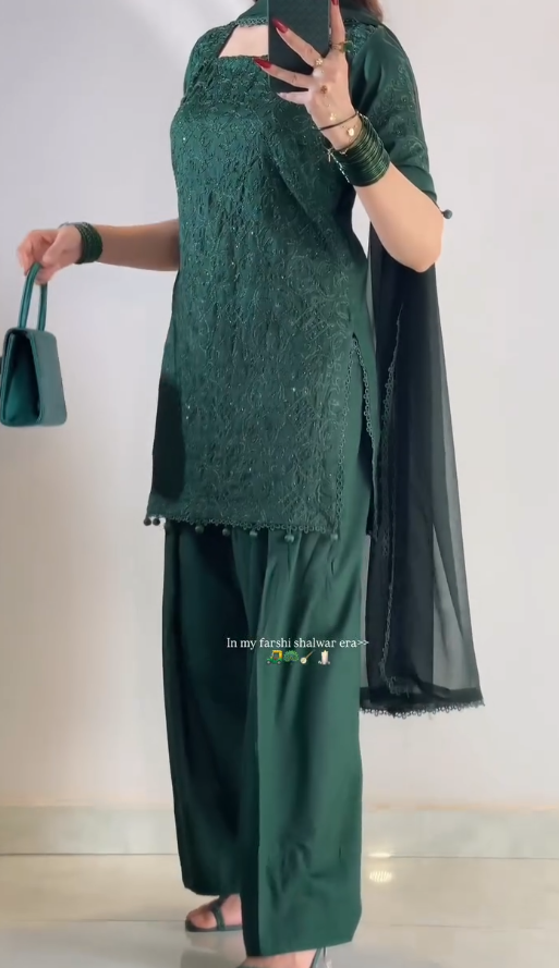 Elegant Embellished Flared Kurta Set – Graceful Charm Meets Festive Glamour