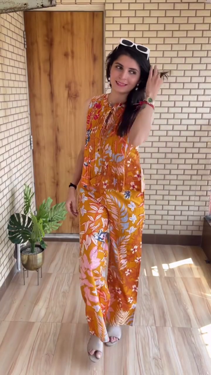 Printed V-Neck Top & Trouser Set – Effortless Style Meets Contemporary Comfort