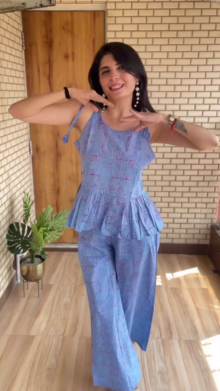 Printed V-Neck Top & Trouser Set – Effortless Style Meets Contemporary Comfort