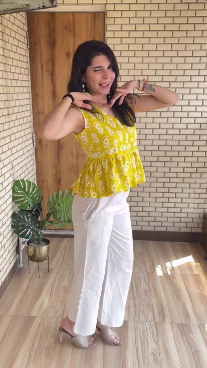 Printed V-Neck Top & Trouser Set – Effortless Style Meets Contemporary Comfort