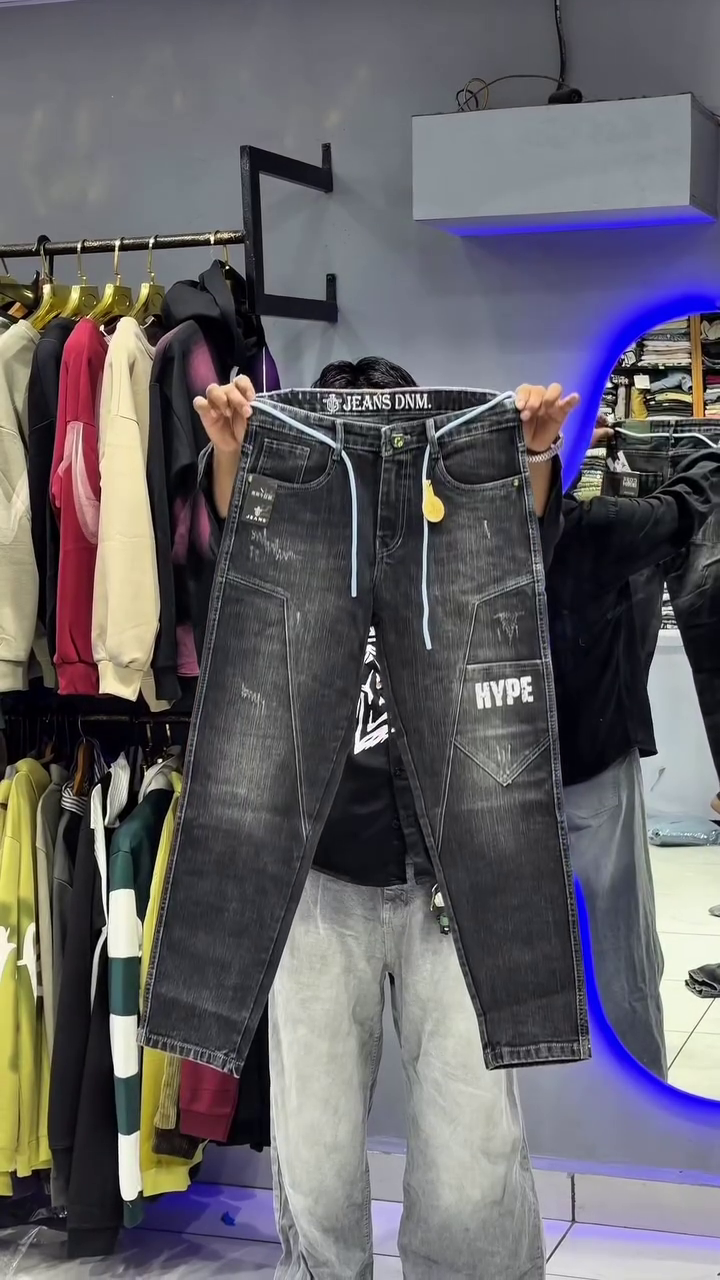 Black Distressed Men’s Jeans – Bold Street Style with Rugged Attitude