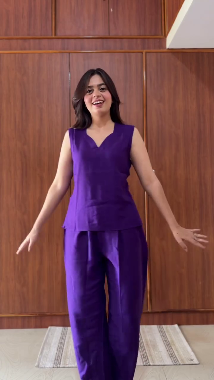 Purple 3-Piece Bustier Chiffon Set with Decorative Embroidery – Elegant Glamour with Modern Flair