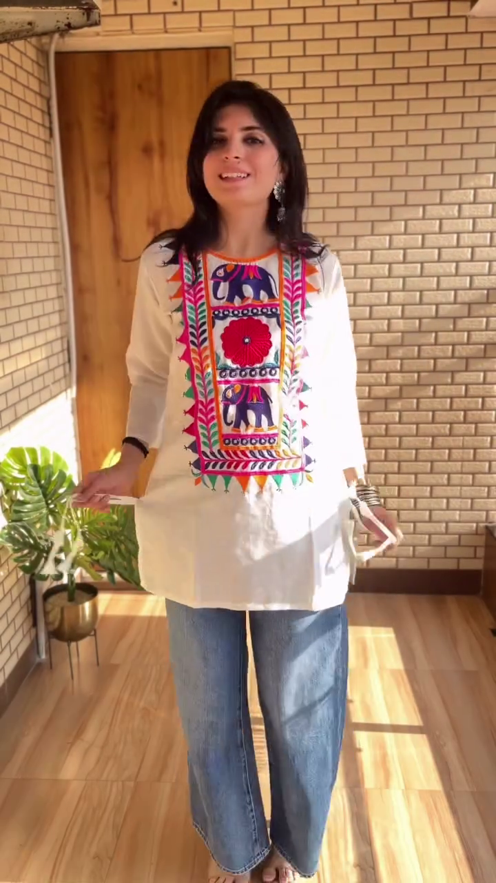 Chic White Embroidered Ethnic Tunic – Vibrant Elephant Motif Kurti for Casual & Fusion Wear 🐘✨
