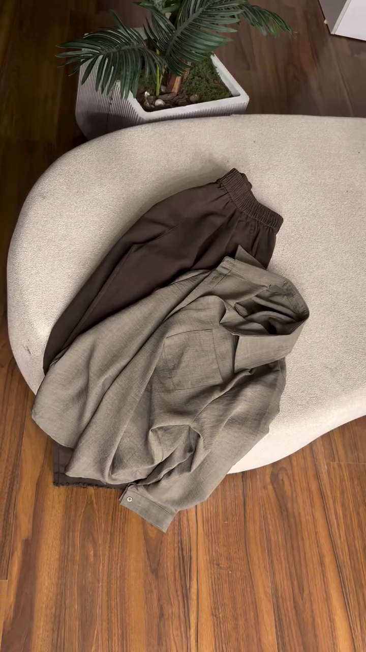 Effortless Everyday Style: Casual Two-Piece Set with Button-Down Shirt & Elasticated Trousers