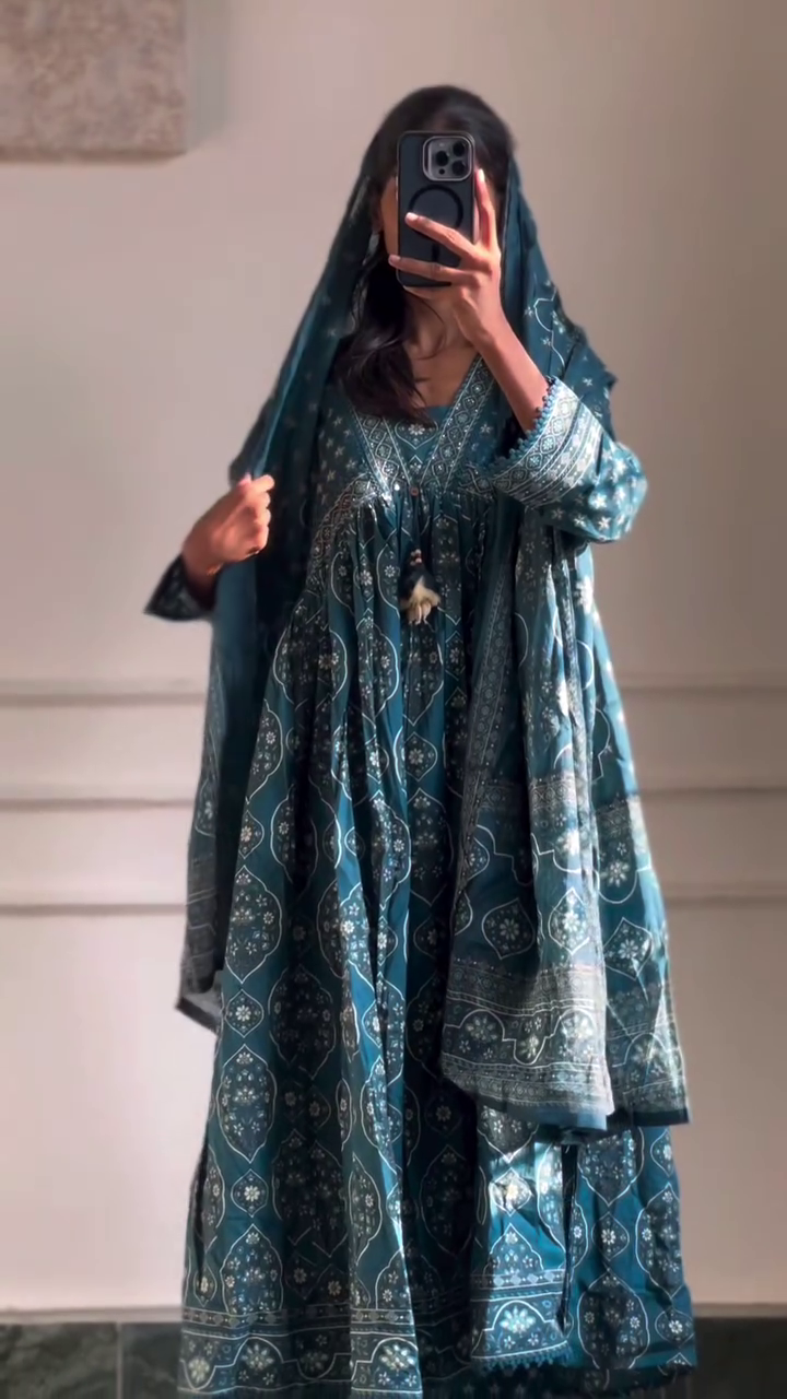 “Classic Comfort: Styling a Blue Printed Cotton Kurta Set”