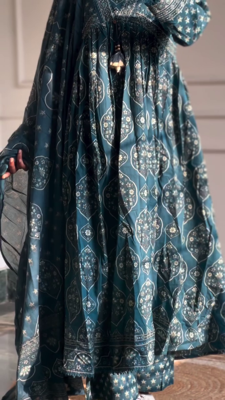 “Classic Comfort: Styling a Blue Printed Cotton Kurta Set”