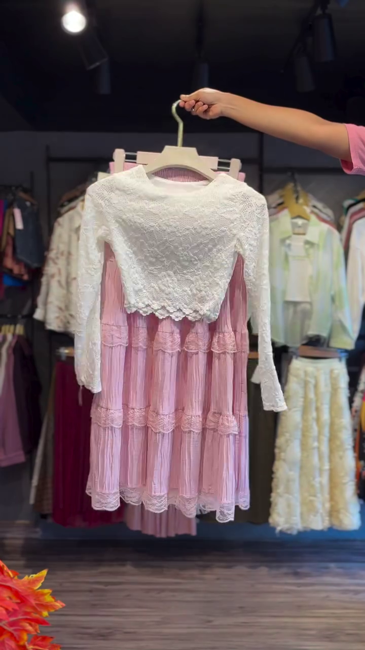 “Romantic Charm: White Lace Top with Pink Tiered Skirt Set”
