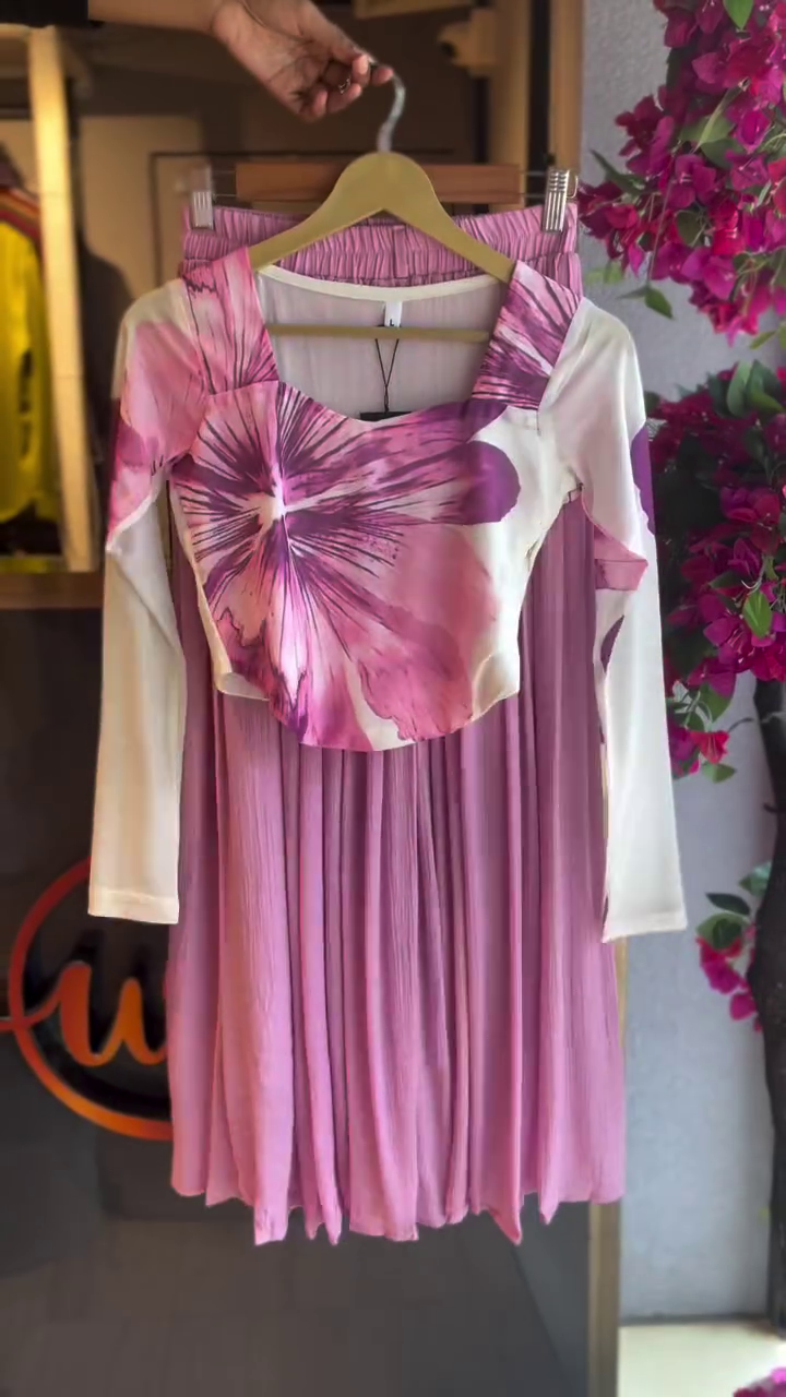 “Floral Elegance: Long-Sleeve Top with Pleated Skirt Co-Ord Set”