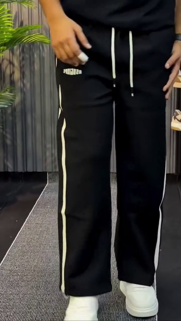 Athleisure Upgrade: Sleek Black Track Pants for Everyday Comfort & Style ⚡