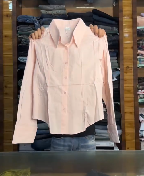 Soft Professional Elegance: Light Yellow Slim-Fit Formal Shirt for Women