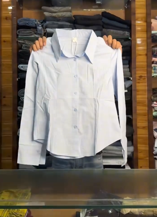 Soft Professional Elegance: Light Yellow Slim-Fit Formal Shirt for Women