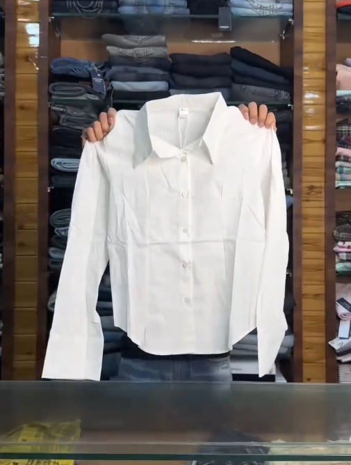 Timeless Wardrobe Essential: Women’s Long-Sleeved Solid Color Button-Down Shirt