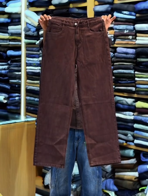 Effortless Street Comfort: High-Rise Relaxed-Fit Baggy Jeans for Everyday Style