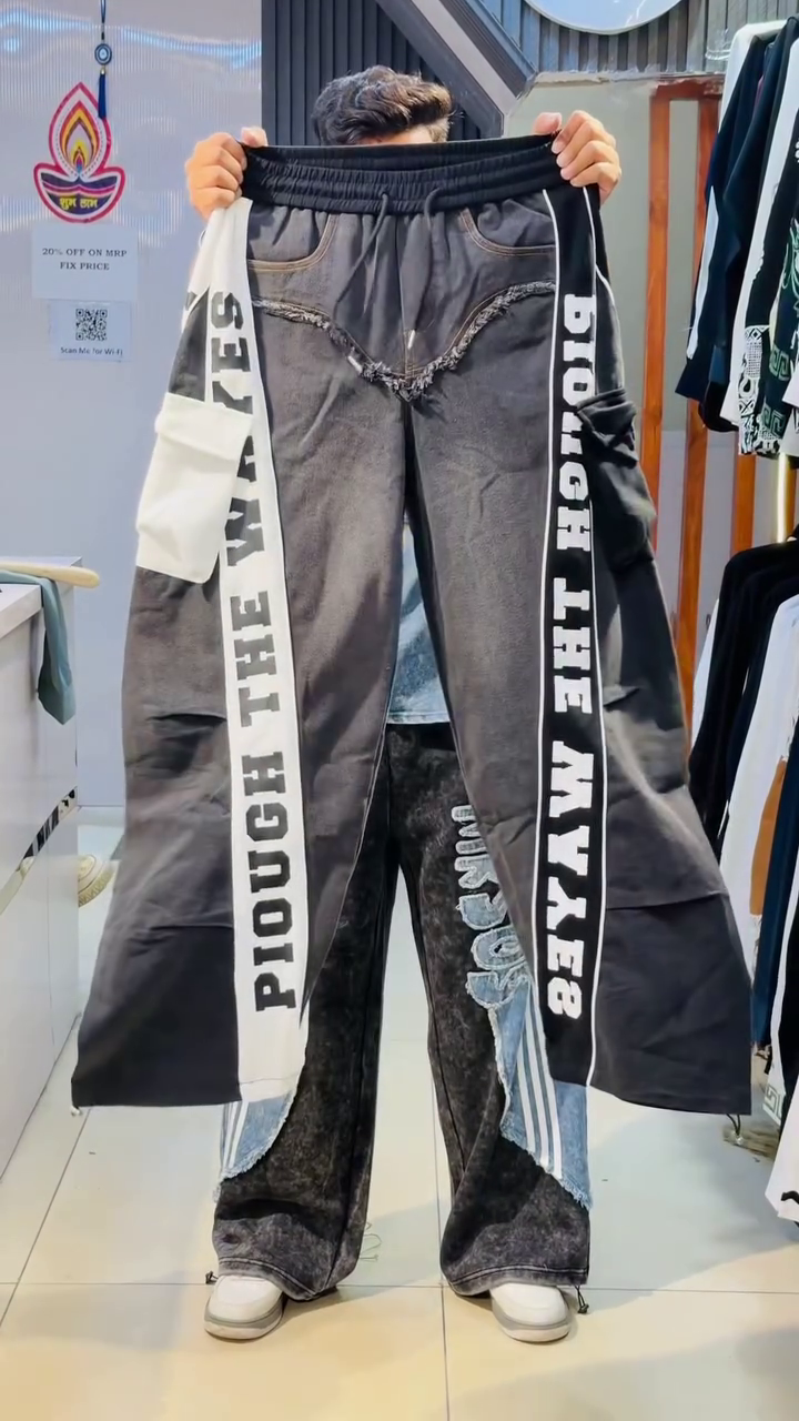 Baggy Wide-Leg Dark Wash Denim Jeans with Patchwork & Side Stripes – Streetwear Statement