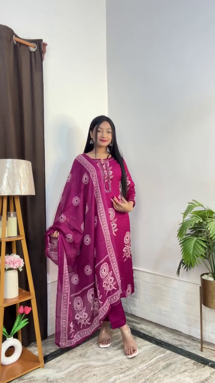 Grace in Every Thread – Elegant Ink Printed Cotton Kurta Set with Dupatta at Just ₹149!