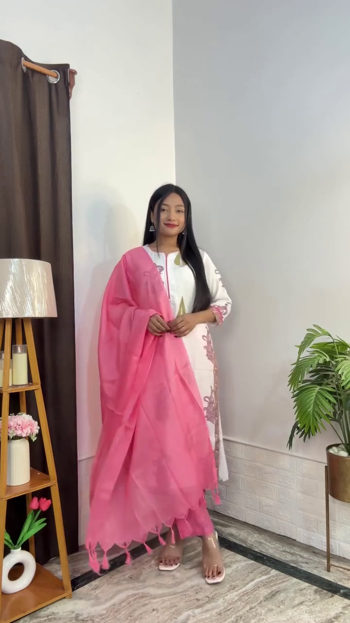 Grace in Every Thread – Elegant Ink Printed Cotton Kurta Set with Dupatta at Just ₹149!