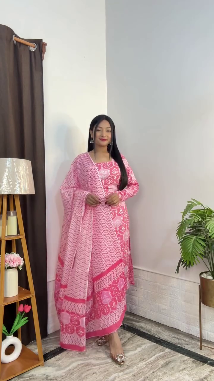 Grace in Every Thread – Elegant Ink Printed Cotton Kurta Set with Dupatta at Just ₹149!
