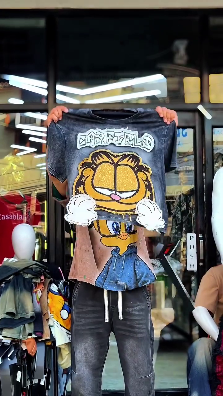 Fun Meets Fashion – Tom and Jerry Printed T-Shirt at Just ₹99!