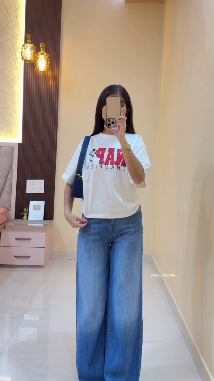 Cute Cartoon Print T-Shirt for Women – Minimal Aesthetic Casual Everyday Fashion