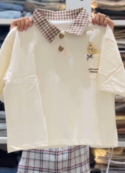 Adorable Bear Embroidered Polo T-Shirt for Women – Soft Korean Style Casual Cute Outfit