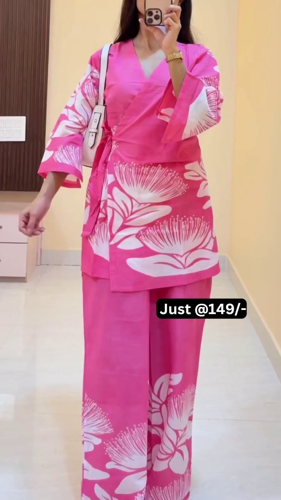 Elegant  Printed Sleeveless Co-Ord Set for Women – Chic Minimal Casual Fashion