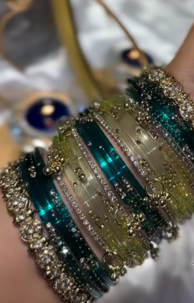 Emerald Elegance Bangles Set