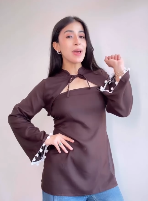 Elegant Embroidered & Printed Kurti – Perfect Blend of Style and Comfort