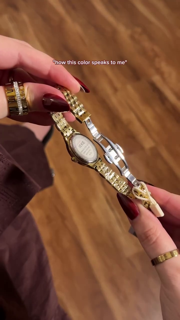 Elegant Women's Gold Bracelet Watch – Premium Stylish Everyday Timepiece