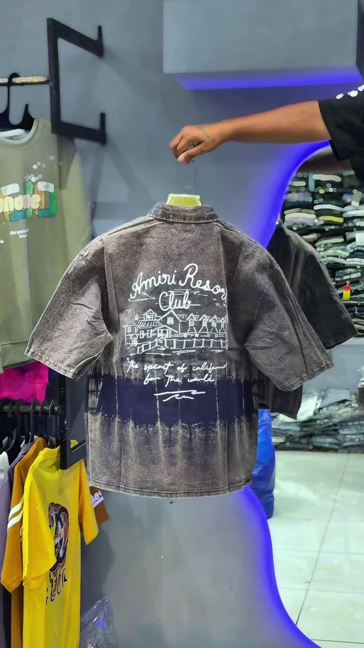 Trendy Tie-Dye Shirt – Street Style Meets Modern Comfort