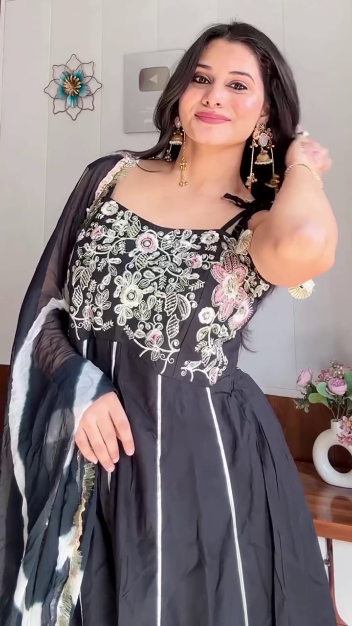 Elegant Floral Embroidered Cotton Kurta Palazzo Set with Potli Bag – Premium Ethnic Wear for Women