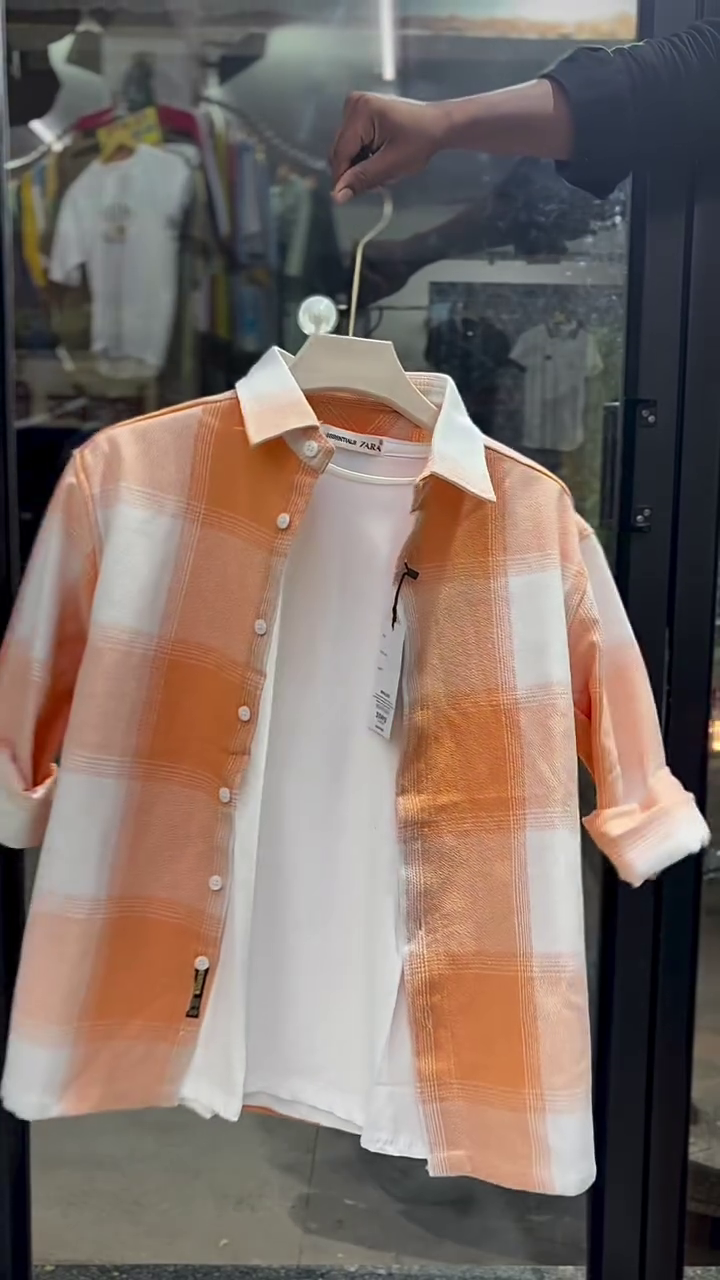 Men’s Peach Checked Overshirt Jacket with White T-Shirt – Stylish Casual Layering Shirt for Everyday & Smart-Casual Wear