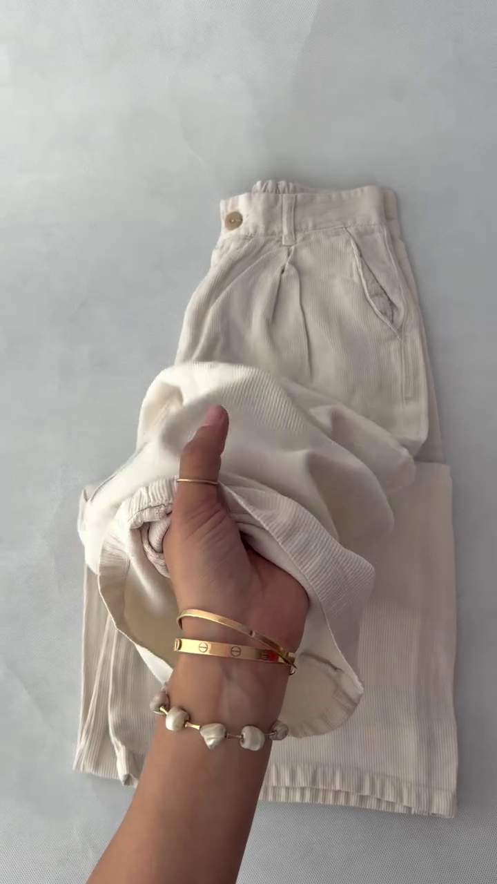 Trendy Women's Trousers in Stylish Colors for Every Occasion